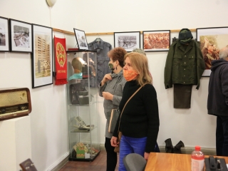 Várostörténeti kiállítás a József Attila Könyvtárban - fotó: 