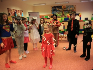 Cimbora-farsang a gyermekkönyvtárban - fotó: 