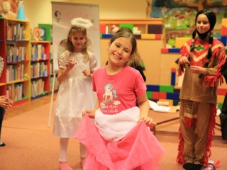 Cimbora-farsang a gyermekkönyvtárban - fotó: 