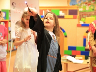 Cimbora-farsang a gyermekkönyvtárban - fotó: 