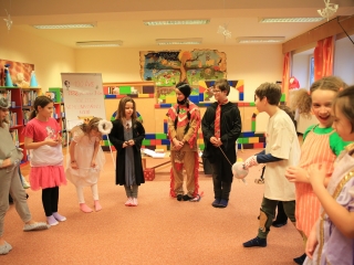 Cimbora-farsang a gyermekkönyvtárban - fotó: 