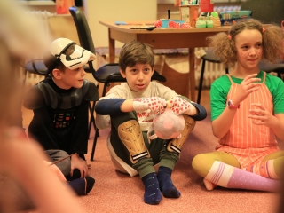 Cimbora-farsang a gyermekkönyvtárban - fotó: 