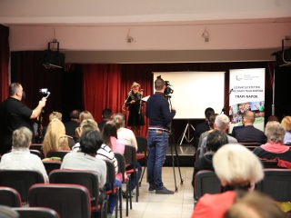 Jótékony célú árverés az MMK-ban - fotó: 