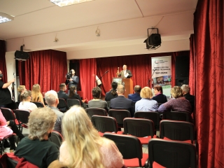 Jótékony célú árverés az MMK-ban - fotó: 