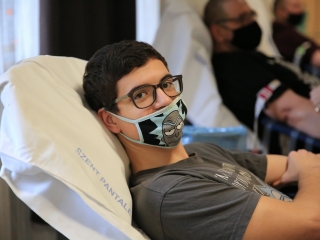 Szeretetteljes véradás az MMK-ban - fotó: 