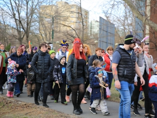Télűző villámcsődület a Városháza téren - fotó: 