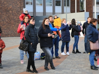 Télűző villámcsődület a Városháza téren - fotó: 
