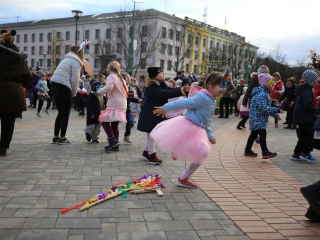 Télűző villámcsődület a Városháza téren - fotó: 