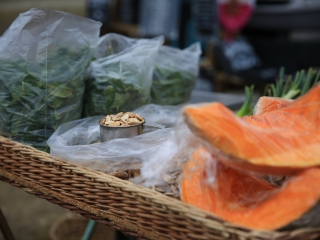 Dunai Kincses Kert: tavaszváró sokadalom - fotó: 