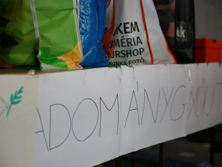 Gyűjtőakciók a háború kárvallottjainak - fotó: 