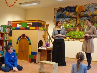 Mesefal-avató a József Attila Könyvtárban - fotó: 