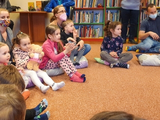 Mesefal-avató a József Attila Könyvtárban - fotó: 