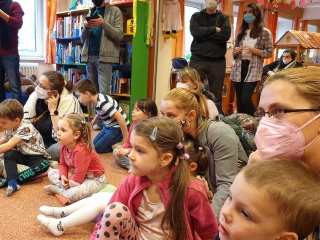 Mesefal-avató a József Attila Könyvtárban - fotó: 