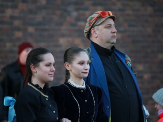 Huszáros villámcsődület a Városháza téren - fotó: 