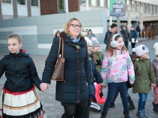 Huszáros villámcsődület a Városháza téren - fotó: 