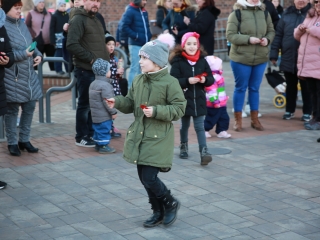 Huszáros villámcsődület a Városháza téren - fotó: 