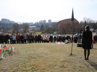 Ünnepség a forradalmi emlékműnél (2022) - fotó: 