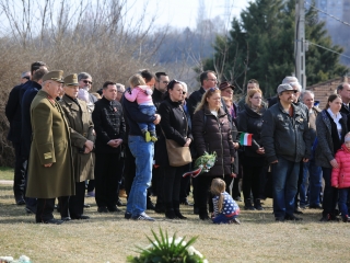 Ünnepség a forradalmi emlékműnél (2022) - fotó: 