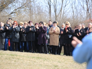 Ünnepség a forradalmi emlékműnél (2022) - fotó: 