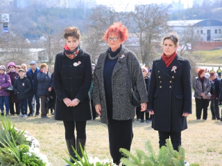 Ünnepség a forradalmi emlékműnél (2022) - fotó: 