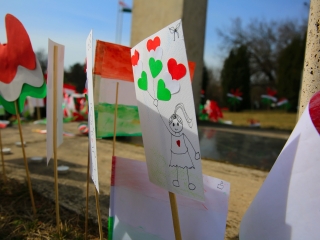 Ünnepség a forradalmi emlékműnél (2022) - fotó: 