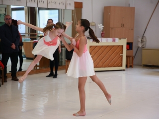 Ünnepi táncterem-avató a Gárdonyi iskolában - fotó: 