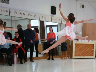 Ünnepi táncterem-avató a Gárdonyi iskolában - fotó: 