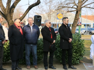 Borovszky Ambrus emlékművének avatása a Martinász szobornál - fotó: 