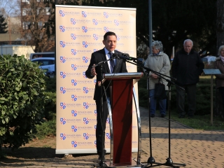 Borovszky Ambrus emlékművének avatása a Martinász szobornál - fotó: 