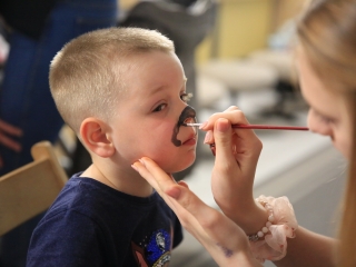 Mesés "Tökmagbazár" az MMK-ban - fotó: 