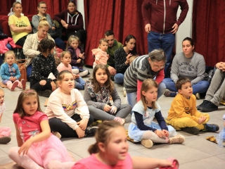 Mesés "Tökmagbazár" az MMK-ban - fotó: 