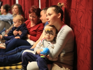 Mesés "Tökmagbazár" az MMK-ban - fotó: 