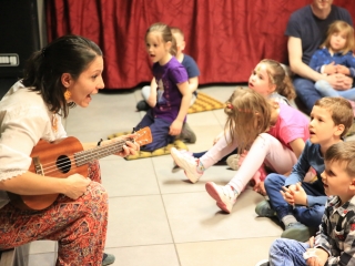 Mesés "Tökmagbazár" az MMK-ban - fotó: 