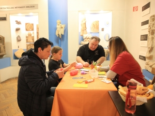 Húsvétváró kézműveskedés a múzeumban - fotó: 