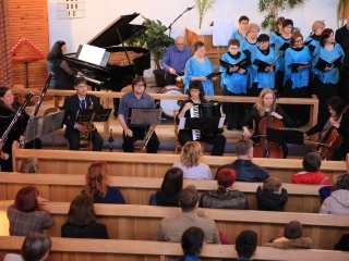 Jótékony célú Pedagóguskoncert az evangélikus templomban - fotó: 