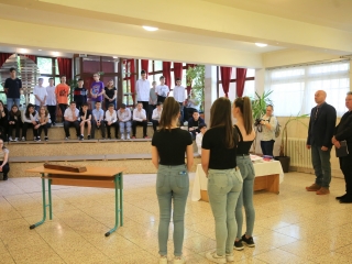 Diákok alkotópályázati tárlata a Szivacs Galériában - fotó: 