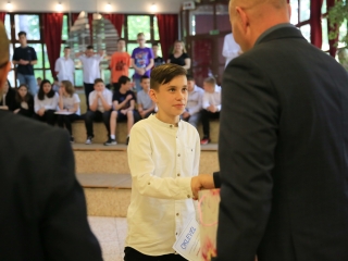 Diákok alkotópályázati tárlata a Szivacs Galériában - fotó: 