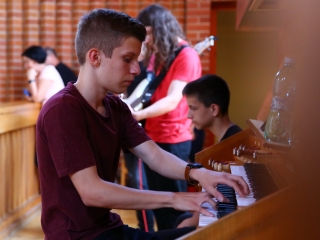 A Széchenyi fotószakkörének kiállításmegnyitója - fotó: 