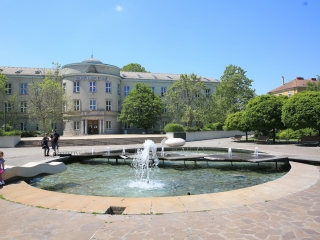 Szökőkútkörkép Dunaújvárosban - fotó: 