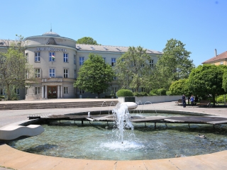 Szökőkútkörkép Dunaújvárosban - fotó: 