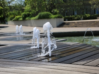 Szökőkútkörkép Dunaújvárosban - fotó: 