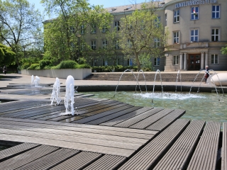 Szökőkútkörkép Dunaújvárosban - fotó: 