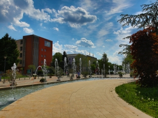 Szökőkútkörkép Dunaújvárosban - fotó: 