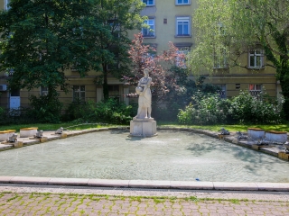 Szökőkútkörkép Dunaújvárosban - fotó: 