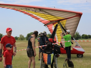 Családi nap a Dunaújvárosi Repülőtéren - fotó: 