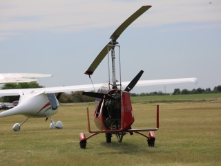 Családi nap a Dunaújvárosi Repülőtéren - fotó: 