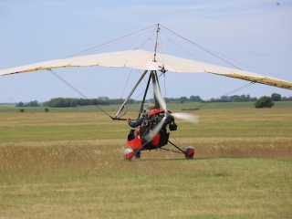 Családi nap a Dunaújvárosi Repülőtéren - fotó: 