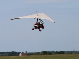 Családi nap a Dunaújvárosi Repülőtéren - fotó: 