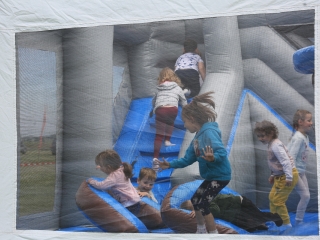 Családi nap a Dunaújvárosi Repülőtéren - fotó: 