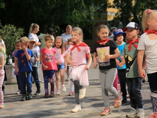 Gyermeknapi rajzversenyt szervezett a DLSZ - fotó: 